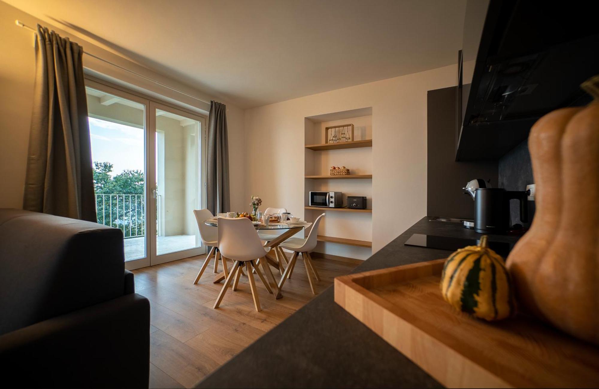 La Mascarana Apartment Lesa Ruang foto